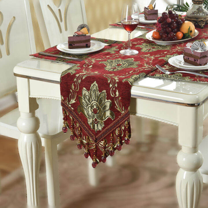 Eropah Mewah Chenille Jacquard Kain Meja Pelari Merah Loket Meja