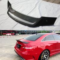 C207คาร์บอนไฟเบอร์ Frp Trunk สปอยเลอร์ R สไตล์ Wing สำหรับ E Class Coupe 2010 - 2016 E200 E250 E300