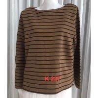 K227 เสื้อกันหนาวผ้าสำลี ลายทางสีน้ำตาล ซิปที่คอด้านหลัง ทรงสวย ผ้ายืด ไซด์ L XL XXL ใส่ได้ พร้อมส่ง
