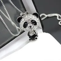 Classical Womens Rhinestone Moving Head Panda Pendant Sweater Chain Necklace For Women Charm Necklace Jewelry