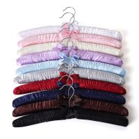 1PC 38cm Satin Padded Hanger Silk Wrapped Clothes Hanger Clothes Hanging Silver Hook Sponge Hangers Clothes Shop Display Hangers Clothes Hangers Pegs