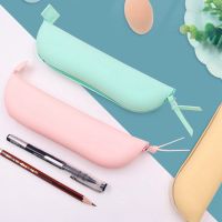 ✢ 1pcs Portable Silicon Pen Pencil Bag School Stationary Case For Gift Makeup Pocket Cute Cartoon Kawaii Silicone Pencil Case