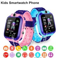 Q12 Kids Smart Watch IP67 กันน้ํากีฬากลางแจ้งโทรศัพท์เด็กนาฬิกา SOS Intelligent Positioning Call Watch พร้อมกล้อง