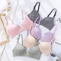 ชุดชั้นในผู้หญิง สินค้าพร้อมส่งจากไทยAngle Bra  (N322) บราไร้โครง สีพาสเทล ลายตาราง งานผ้าคุณภาพดีแบบขึ้นห้าง