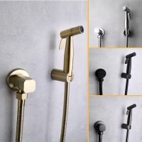 [HOT DUlQWBVNN 560] Bidet Sprayer Set Solid Brass Angel Valve Steel Shattaff Bathroom Toilet Fixture Cold Tap With PVC 3M Hose Or Stainless Steel