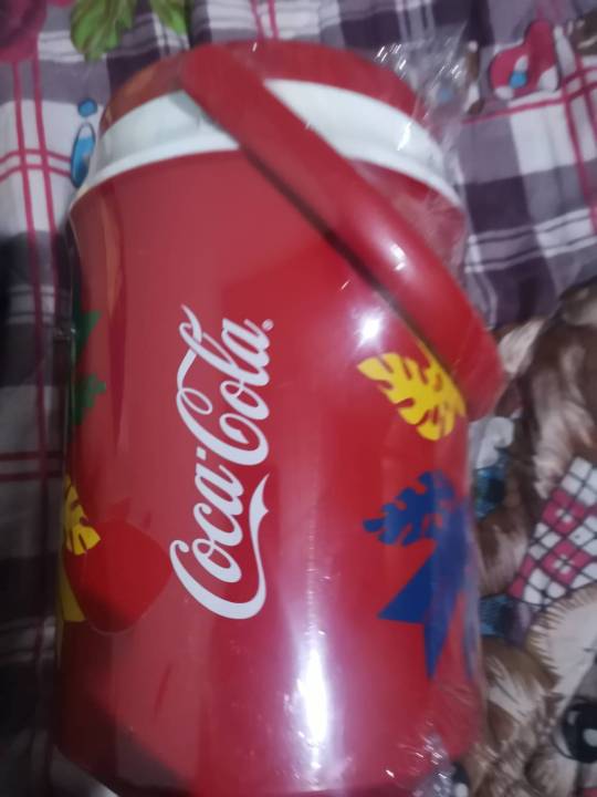 กระติกน้ำ-กระติกน้ำแข็ง-โค๊ก-2-coca-cola-ขนาดความจุ-2-ลิตร-เก็บความเย็นได้นาน-8-12-ชั่วโมง-สินค้าพรีเมี่ยม-ลิขสิทธิ์แท้