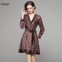 European and American Fashion All-Match Waist Slimming Positioning Printed Dress (with Belt)