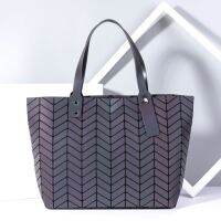 Womens large-capacity holographic laser handbag irregular geometric luminous girl shoulder bag laptop office big bag