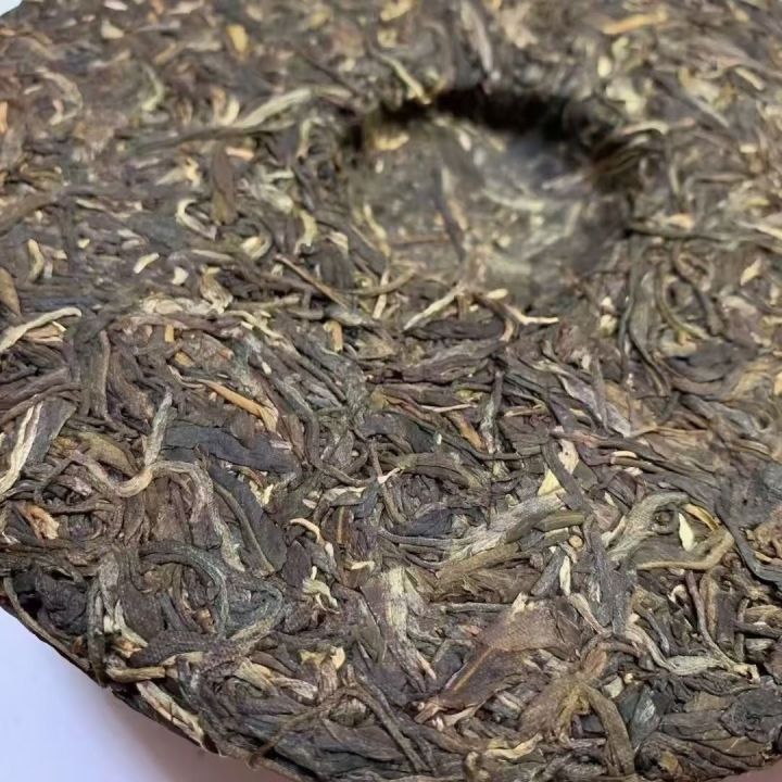 chunming-ต้นชาจีนโบราณ2004ทองรางวัลพันปีต้นชาจีนกะหล่ำปลีจีนต้นไม้โบราณ-menghai-puer-เค้กชาสดออร์แกนิค