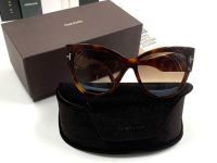 Tomford แว่นตากันแดด รุ่น TF371-F 53F ( Havana )