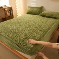 [COD] velvet quilted fitted sheet single piece thickened warm flannel coral protector solid bed