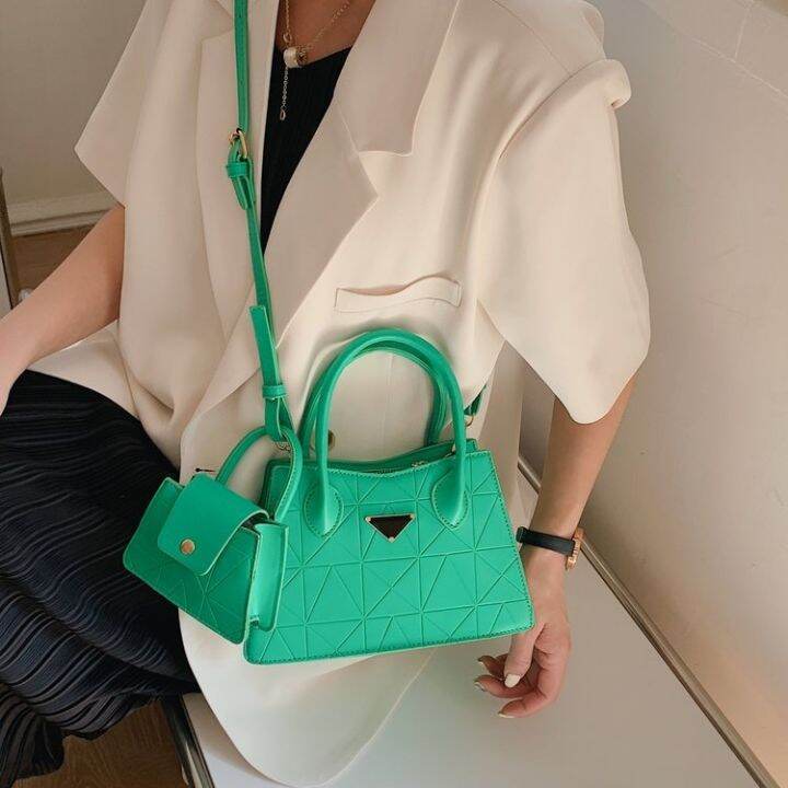 new-summer-triangle-the-hobo-handbag-2022-contracted-collar-for-a-horse-fashionable-western-style-tide-one-shoulder-inclined-shoulder-bag