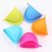 Silicone anti-scalding Oven Gloves Mitts Potholder Kitchen BBQ Gloves Tray Pot Dish Bowl Holder Oven Handschoen Hand Clip