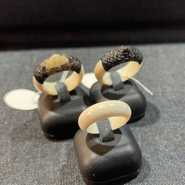 แหวนงาพันหางช้าง-แท้-หนา8มิล-3แบบ
