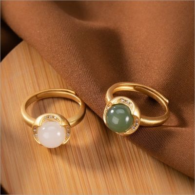 แหวนหยกสีเขียวสำหรับผู้หญิงอุปกรณ์ตกแต่งเพทายแบบสวยหรูสไตล์เกาหลีและเรียบง่ายปรับขนาดได้