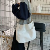 COD DSGERTRYTYIIO ins Japanese canvas bag female wild fashion messenger bag Harajuku ulzzang lazy style student one-shoulder class bag