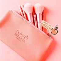 NEE CARA PEACH 5PCS BRUSH SET : NEECARA ชุด แปรง แต่งหน้า พีช 5ชิ้น+กระเป๋า x 1 ชิ้น N615