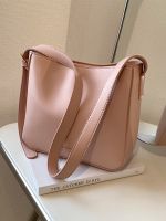 This years popular bags 2023 new summer solid color texture niche shoulder bag foreign style all-match crossbody bucket bag 【QYUE】