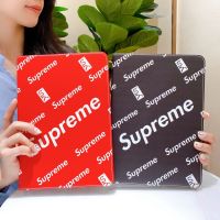 BB - xiekk เคสiPad กระแสน้ำยี่ห้อ บุคลิกภาพ supreme ipad Gen5 Gen6 pro 9.7 pro 10.5 Gen7 เคสไอแพด Air2 Air3 Air4 11pro Mini4