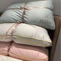 1KG HILTON หมอนหรูหรา100% หมอนขนเป็ด/ผ้าไหมหมอนผ้าฝ้าย/โรงแรมหมอนนอน