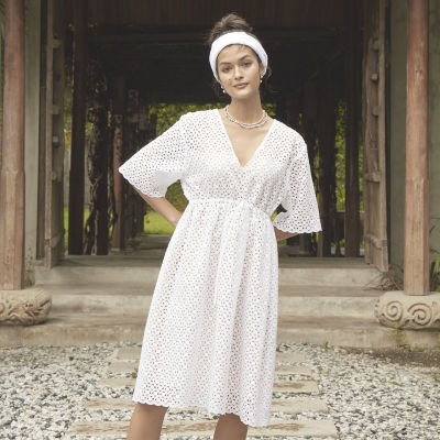 ( พร้อมส่ง ) Perana : เดรสลูกไม้  Yuri Dress สี ขาว off-White ( ทรง Oversized )