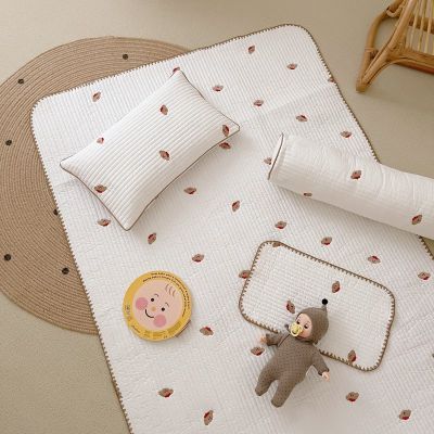Korean Quilted Baby Sheets Dog Embroidery Cotton Baby Crib Sheet for Baby Cot Sheets Baby Bed Linen Moses Basket Cradle Sheets