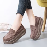 New Plus Size Rocking Shoes Sneakers Wedges Casual Shoes Women Soft Soled Slip on Platform Non-slip Running Shoes Zapatos Mujer