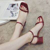 สปอตพร้อมส่ง รองเท้าส้นสูงเปลือยเท้า แต่สายคาดสุดชิค
