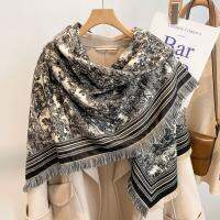 {Warm scarf}ผู้หญิงหรูหราออกแบบหนาสแควร์ดอกไม้พิมพ์ Pashmina ฤดูหนาวเลียนแบบแคชเมียร์นุ่มอบอุ่นผ้าห่มผ้าพันคอสั้นพู่