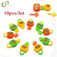 【CW】 10pcs/lot New Plastic Cartoon Children With Keys Toy Locks Notebook Lock Gift toys For Kids Colorful Birthday Toy WYQ