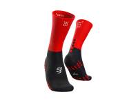 Compressport ถุงเท้าวิ่ง ป้องกันเอ็นร้อยหวาย Mid Compression Socks Run