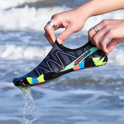 【Hot Sale】 2022 new river tracing wading shoes mens beach rafting quick-drying breathable non-slip sandals outdoor leisure swimming