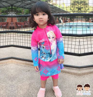 Swimming Suit for Girl Disney Frozen ชุดว่ายน้ำเด็กผู้หญิง สีชมพู บอดี้สูทเสื้อแขนยาวกระโปรงกางเกง พร้อมหมวกว่ายน้และถุงผ้า ลิขสิทธิ์แท้