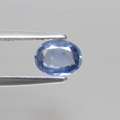 พลอย ไพลิน แซฟไฟร์ แท้ ธรรมชาติ ( Natural Blue Sapphire ) หนัก 0.75 กะรัต