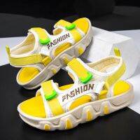 Summer Trendy Letter Printed Sandals for Men Women Yellow Platform Shoes Men Outdoor Non slip Beach Sandals Men sandalias hombre