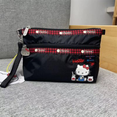 Lesportsac การ์ตูนปักแมวสบายๆกระเป๋าเครื่องสำอางกระเป๋าขนาดเล็กกระเป๋าเชือกมือน่ารัก Epidemic Prevention กระเป๋า 7105