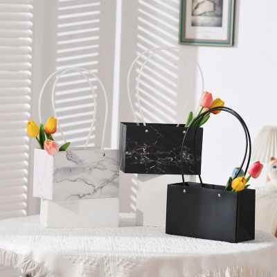 Handheld Flower Basket DIY Paper Box Flower Basket Kraft Paper Bags Flowers Bouquet Gift Bag Paper Bags