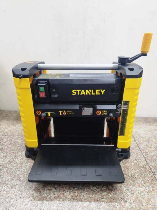 เครื่องรีดไม้-กำลัง-1800วัตต์-ขนาดใบ-12-5นิ้ว-ยี่ห้อ-stanley-รุ่น-stp18-รับประกัน-2ปี