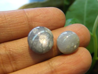 Blue sapphire Burma medium quality พลอยนิหร่าพม่า ธรรมชาติ Blue sapphire ดิบ พม่า จำนวน 1 เม็ด น้ำหนัก 10.00 กะรัต ขนาด 12.00mm มม