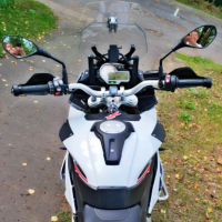 1Pcs Airflow Adjustable Windscreen Wind Deflector Universal Motorcycle Windshield for Kawasaki BMW Ducati honda Benelli KTM