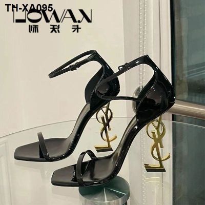 Cavalli 2023 summer new fashion letters with a black American high high fine with one word with sandals women