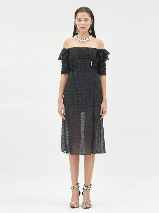 kloset-off-shoulder-dress-with-ruffled-aw21-d001-เดรสผู้หญิง-เสื้อผ้าผู้หญิง-เสื้อผ้าแฟชั่น-เดรสสั้น-เดรสปาดไหล่