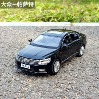 1 32 Volkswagen Passat รถโลหะผสมรุ่นจำลองรถโลหะคอลเลกชันเครื่องประดับเสียงและแสงดึงกลับรถของเล่น