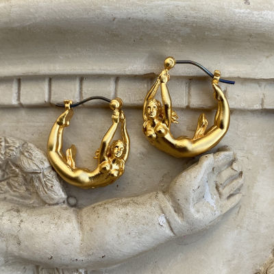77th-venus hoop satin gold color earrings ต่างหูห่วงรูปเทพีวีนัส สีทองซาติน