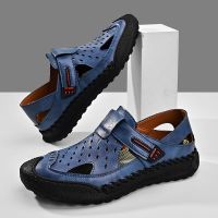 Men Casual Beach Outdoor High Quality Leather Climbing Beach Shoes Outdoor Sneakers Breathable Classic Slip-On Fishing Sandals