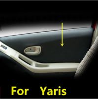 4PCS ไมโครไฟเบอร์ด้านหน้าด้านหลังแผงประตูหนังฝาครอบป้องกันสำหรับ Toyota Yaris พร้อม Mount อุปกรณ์ภายในรถ