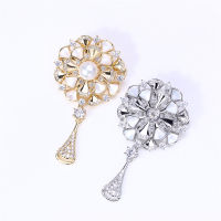 Natural Freshwater Pearl Brooches For Women Fine Presents Micro - inlaid flexible shell pearl Scarf Pin Brooch Corsage