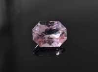 พลอยอเมทิสต์ (Amethyst) รูปทรงแปดเหลี่ยม น้ำหนัก 4.87 ct. ขนาด 9.1x12.2mm. พลอยแท้ ราคาดี