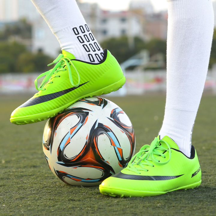 2020-soccer-shoes-professional-football-boots-suferfly-cheap-futsal-sock-cleats-training-sport-sneakers-zapatos-de-futbol-child