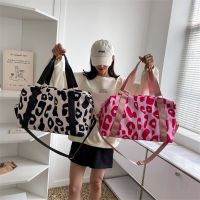 Cow Pattern Big Duffle Bag Waterproof Oxford Cloth Bag Lady Shoulder Bag Dry and Wet Separation Travel Handbags for Women